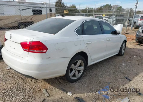 2013 Volkswagen Passat 2.0L Tdi Se z USA, uszkodzony, nr VIN 1VWBN7A35DC056416